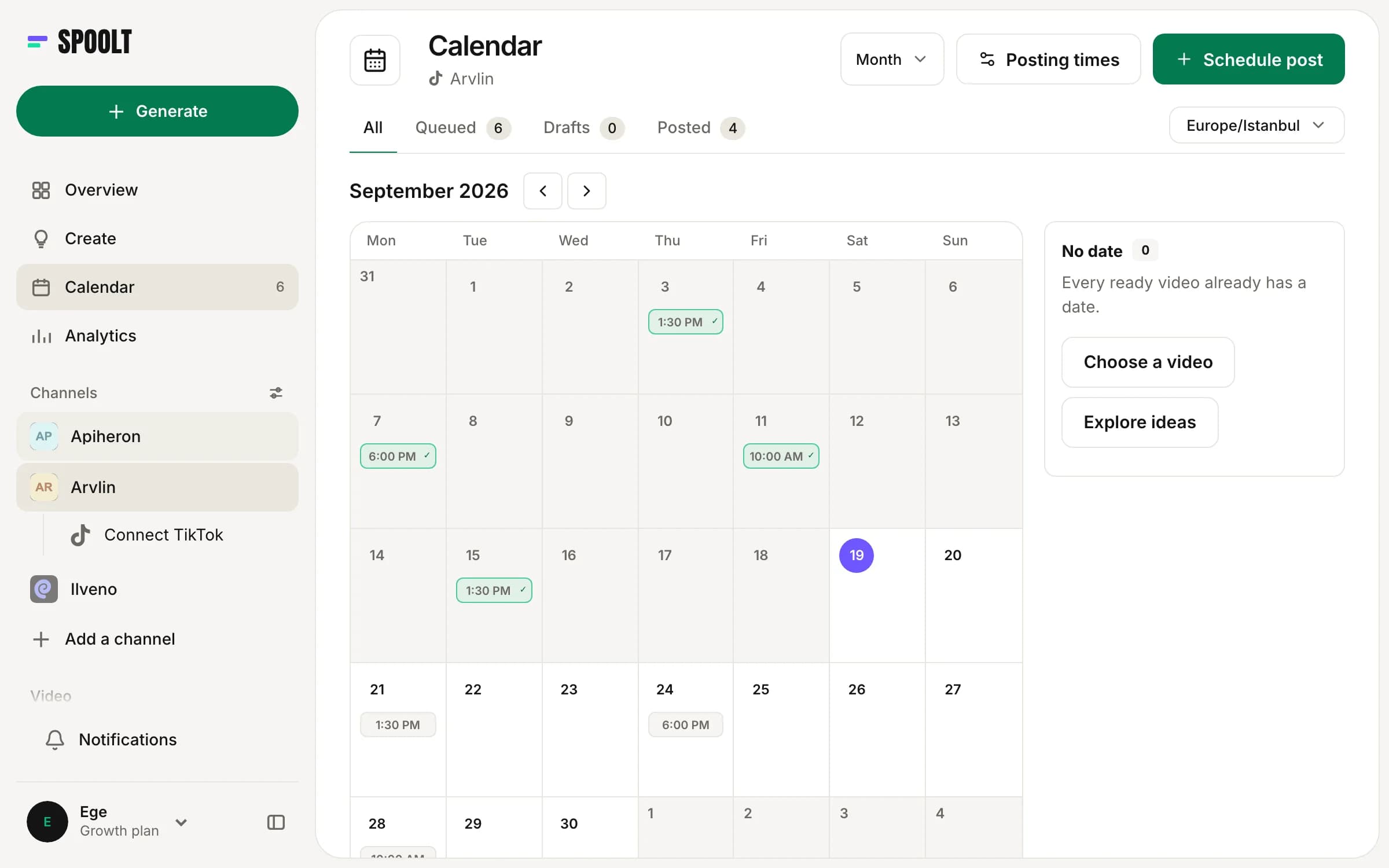 Spoolt calendar in month view with queued, draft and posted videos